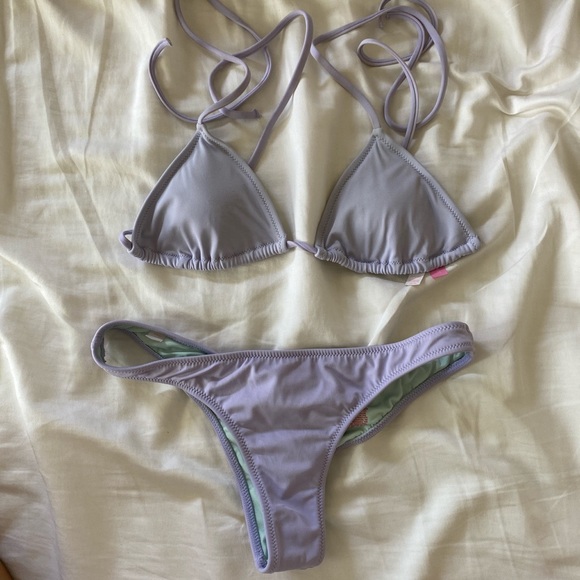 SOLD Victoria’s Secret lavender bikini set - Picture 1 of 2
